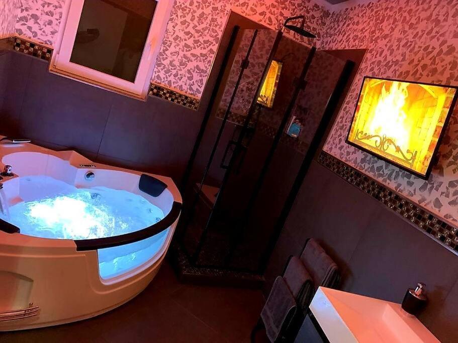 Luxus Loft Whirlpool Designer Kueche Bad Apartment Herdecke Exterior photo